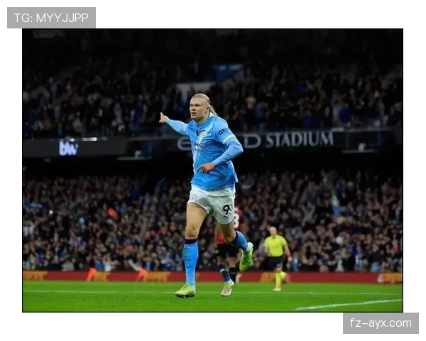 哈兰德在路边小店结账，收银员看到账单愣住了，店里都安静了